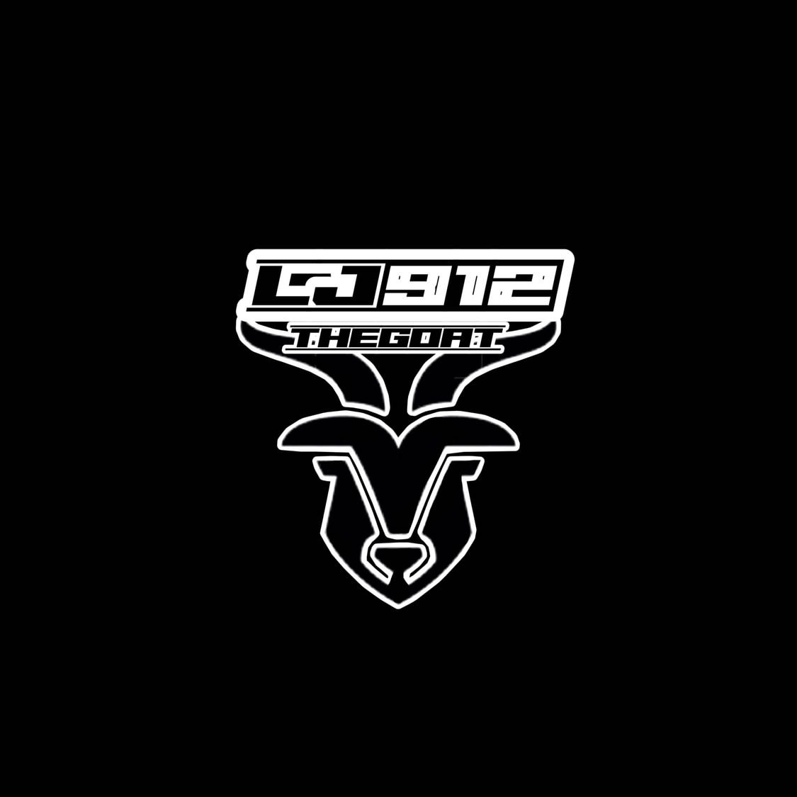 LJ912THEGOAT